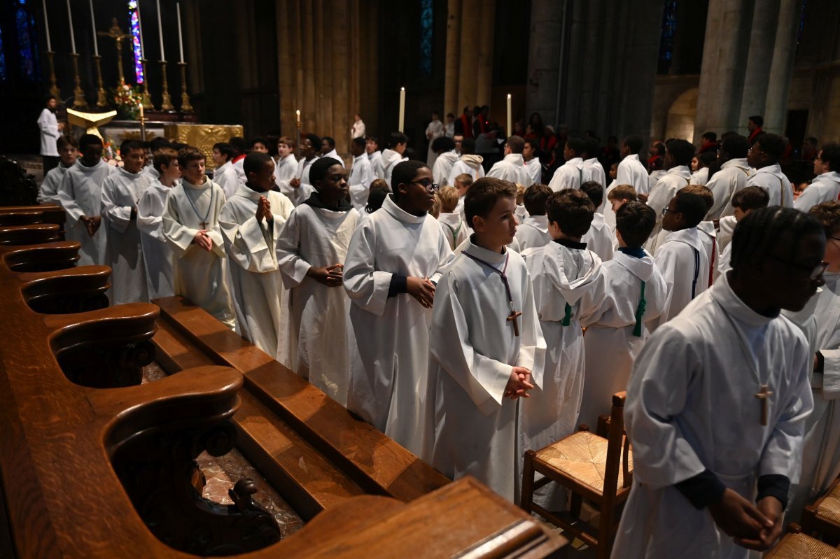 Rassemblement des jeunes au service de la liturgie 2024. © Marie-Christine Bertin / Diocèse de Paris.