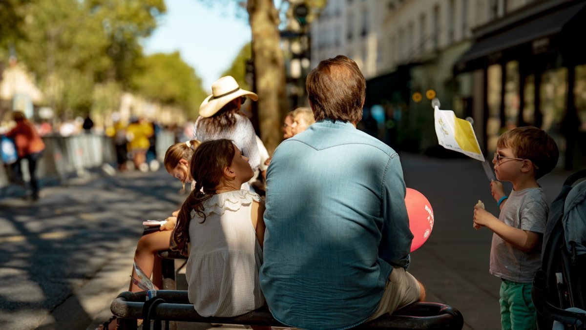 Trajet en papamobile du pape Léon XIV. © Marvin Prevost / Diocèse de Paris.