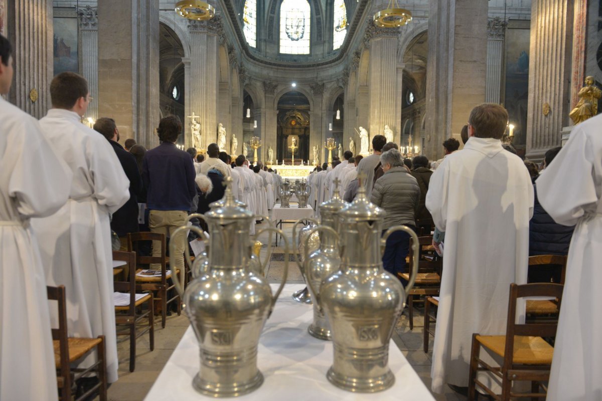 Messe chrismale 2022. © Marie-Christine Bertin / Diocèse de Paris.