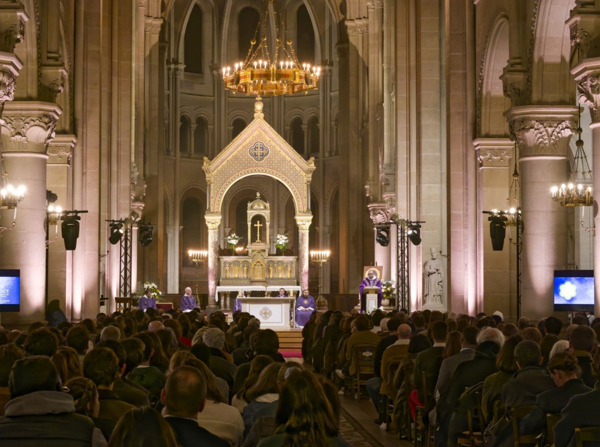 Nuit de l'Espérance à Saint-Ambroise. © Yannick Boschat / Diocèse de Paris.