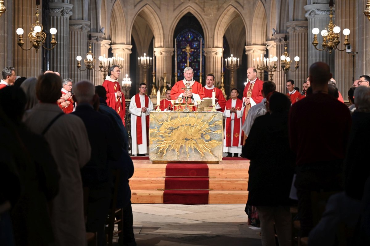 Messe de rentrée du Séminaire avec rite d'admission des candidats au (…). © Marie-Christine Bertin / Diocèse de Paris.