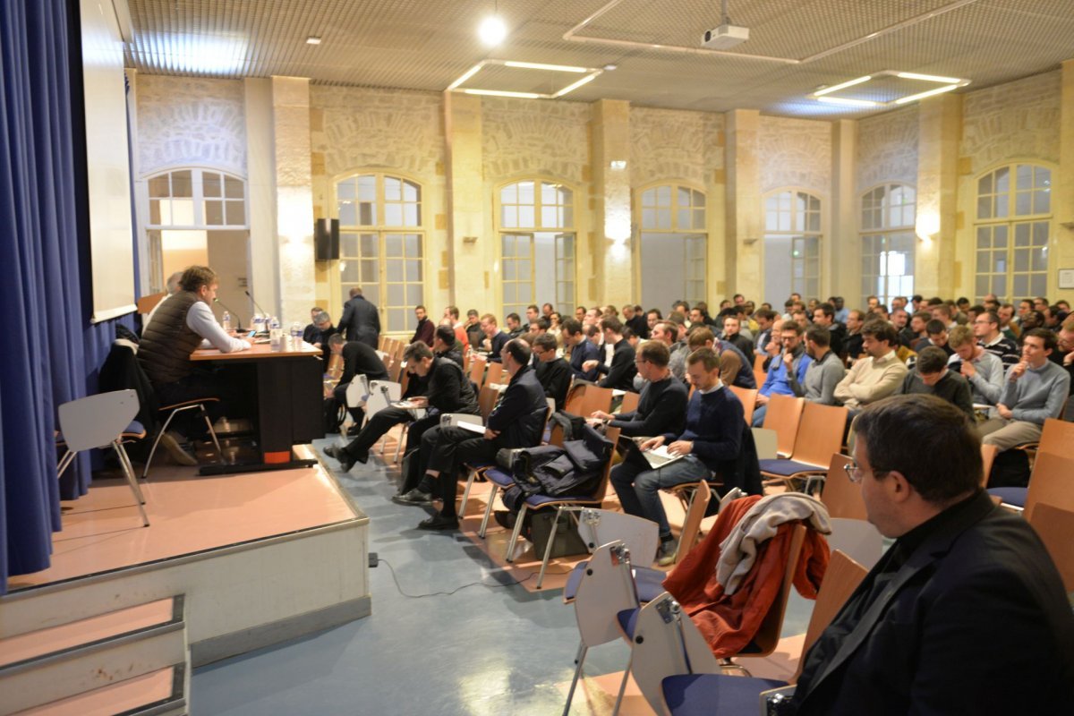 Rencontre des séminaristes d'Île-de-France. © Marie-Christine Bertin / Diocèse de Paris.