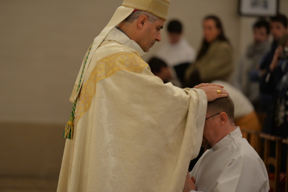 Ordinations diaconales en vue du sacerdoce 2020 à Saint-Jean-Baptiste de La (…). © Marie-Christine Bertin / Diocèse de Paris.