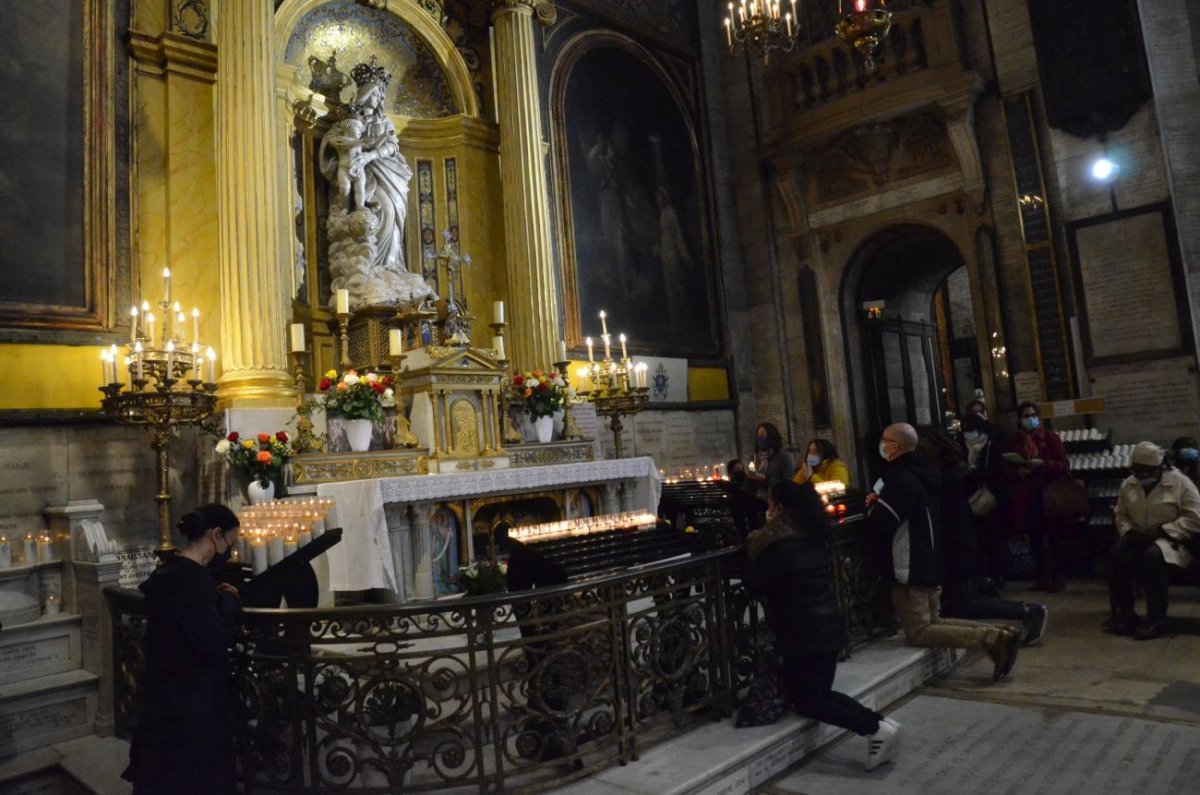 Anniversaire de la sauvegarde de la statue de Notre-Dame des Victoires lors (…). © Michel Pourny.