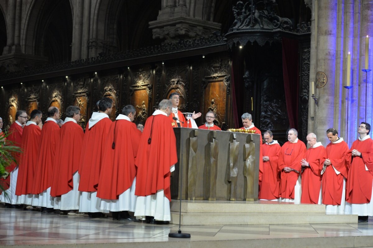 Confirmation d'adultes de novembre 2018. © Marie-Christine Bertin.