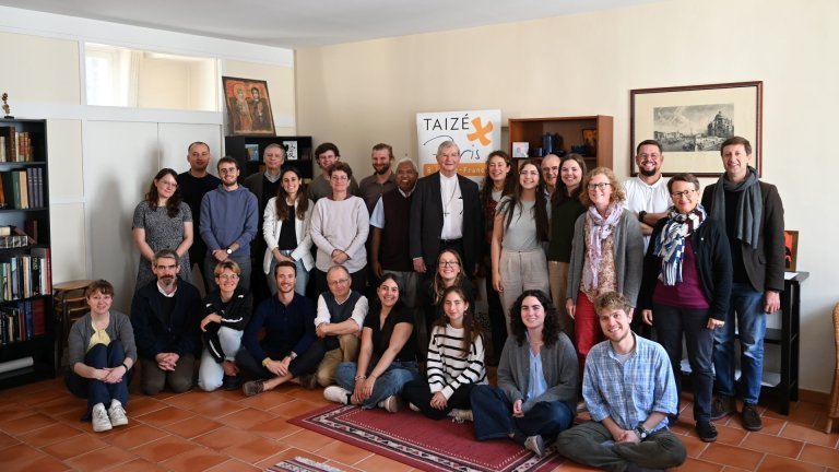 Rencontre avec l'équipe de préparation de la Rencontre européenne de Taizé à Paris