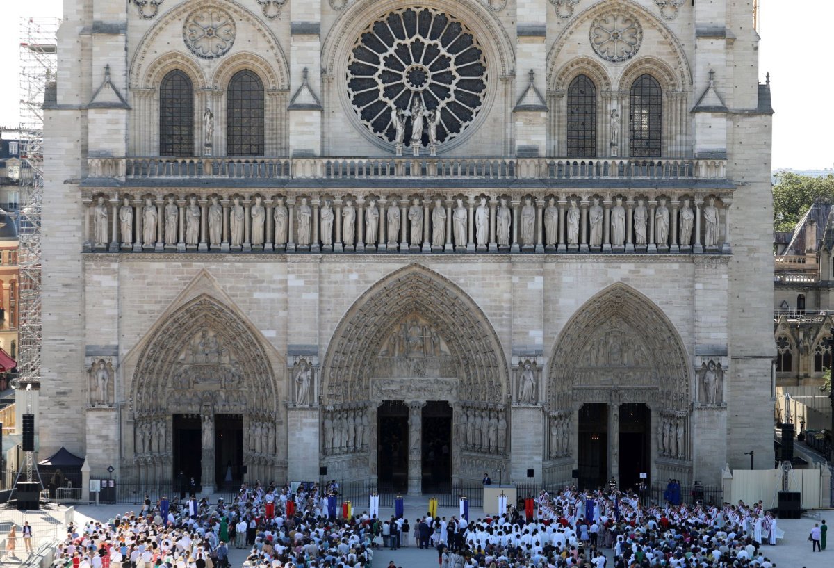 Ordinations sacerdotales 2025. © Antoine Muller / Diocèse de Paris.