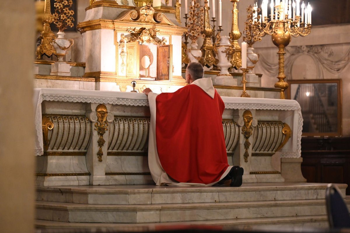 Envoi des baptisés en mission diocésaine 2024. © Marie-Christine Bertin / Diocèse de Paris.