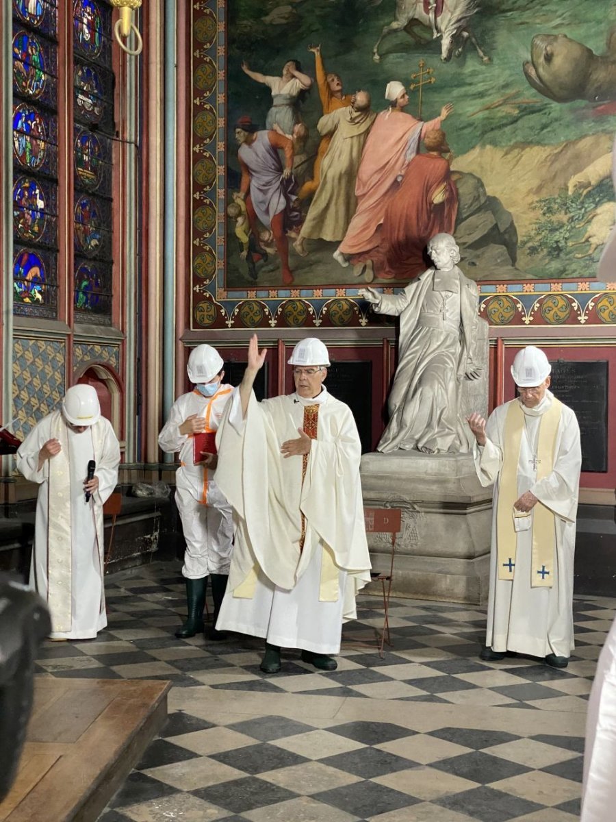 Messe de la dédicace de la cathédrale Notre-Dame de Paris 2021. © Aurélien Pasquet / Cathédrale Notre-Dame de Paris.