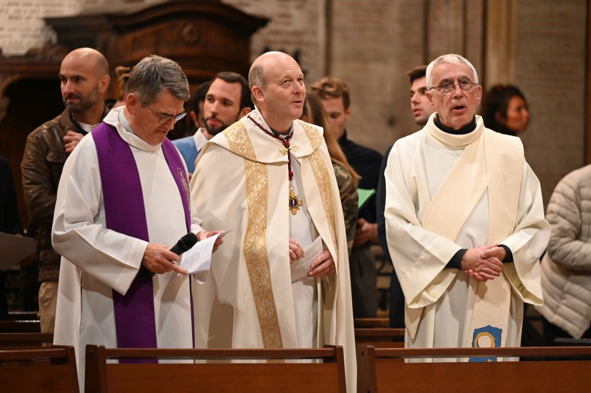 Veillée de l'espérance à la basilique Notre-Dame des Victoires. © Marie-Christine Bertin / Diocèse de Paris.