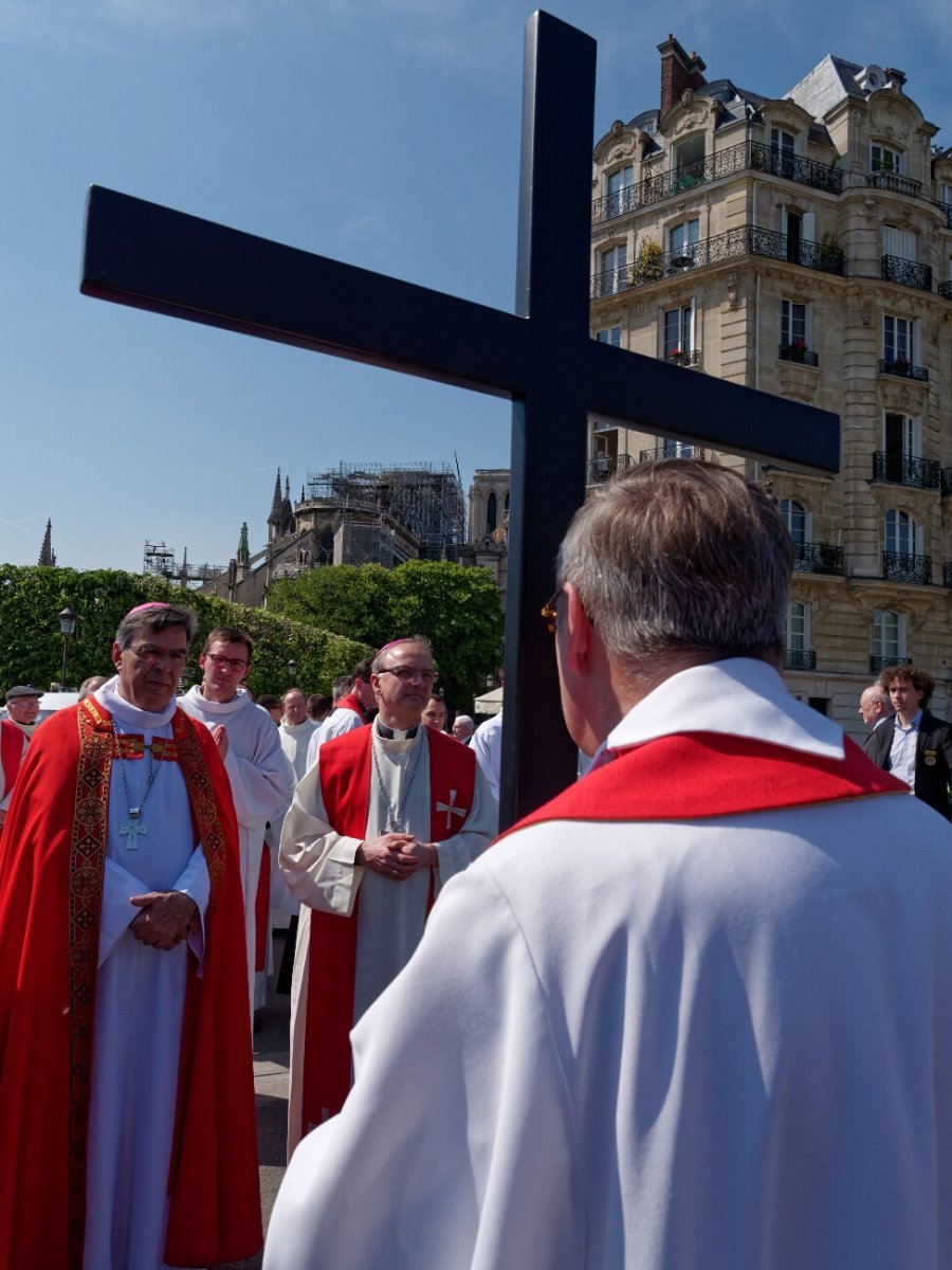 Chemin de croix de Notre-Dame de Paris. © Yannick Boschat / Diocèse de Paris.