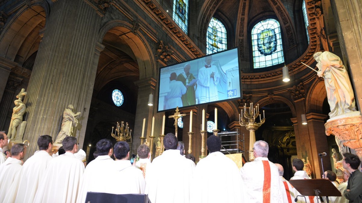 La messe internationale des JMJ@Panam'. © Marie-Christine Bertin / Diocèse de Paris.