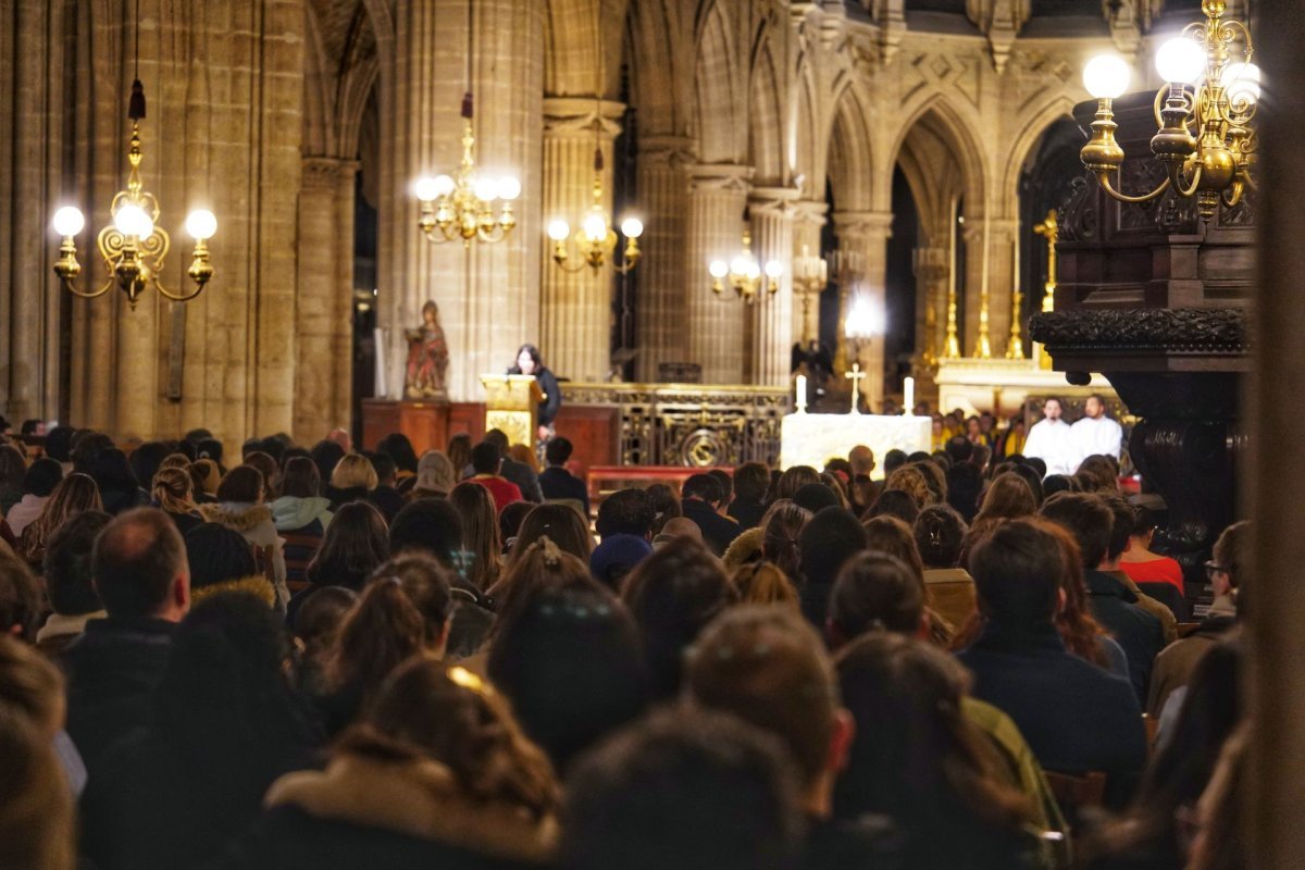 Messe des Jeunes Pros de Paris. © Illian Calle - Diocèse Paris.