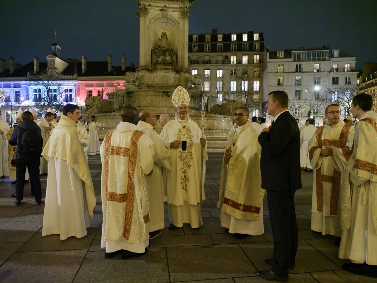 Ordination épiscopale de Mgr Emmanuel Tois. © Yannick Boschat / Diocèse de Paris.