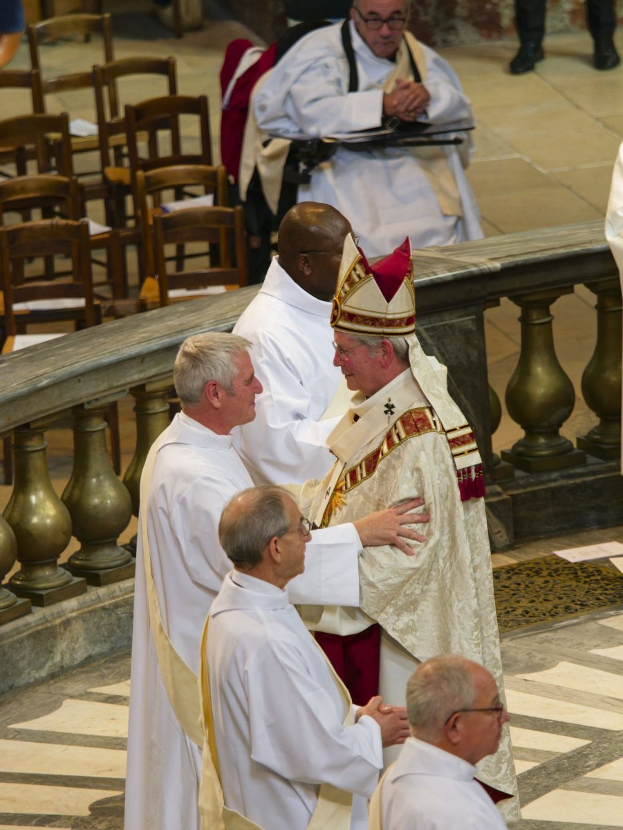 Ordinations des diacres permanents 2024. © Yannick Boschat / Diocèse de Paris.