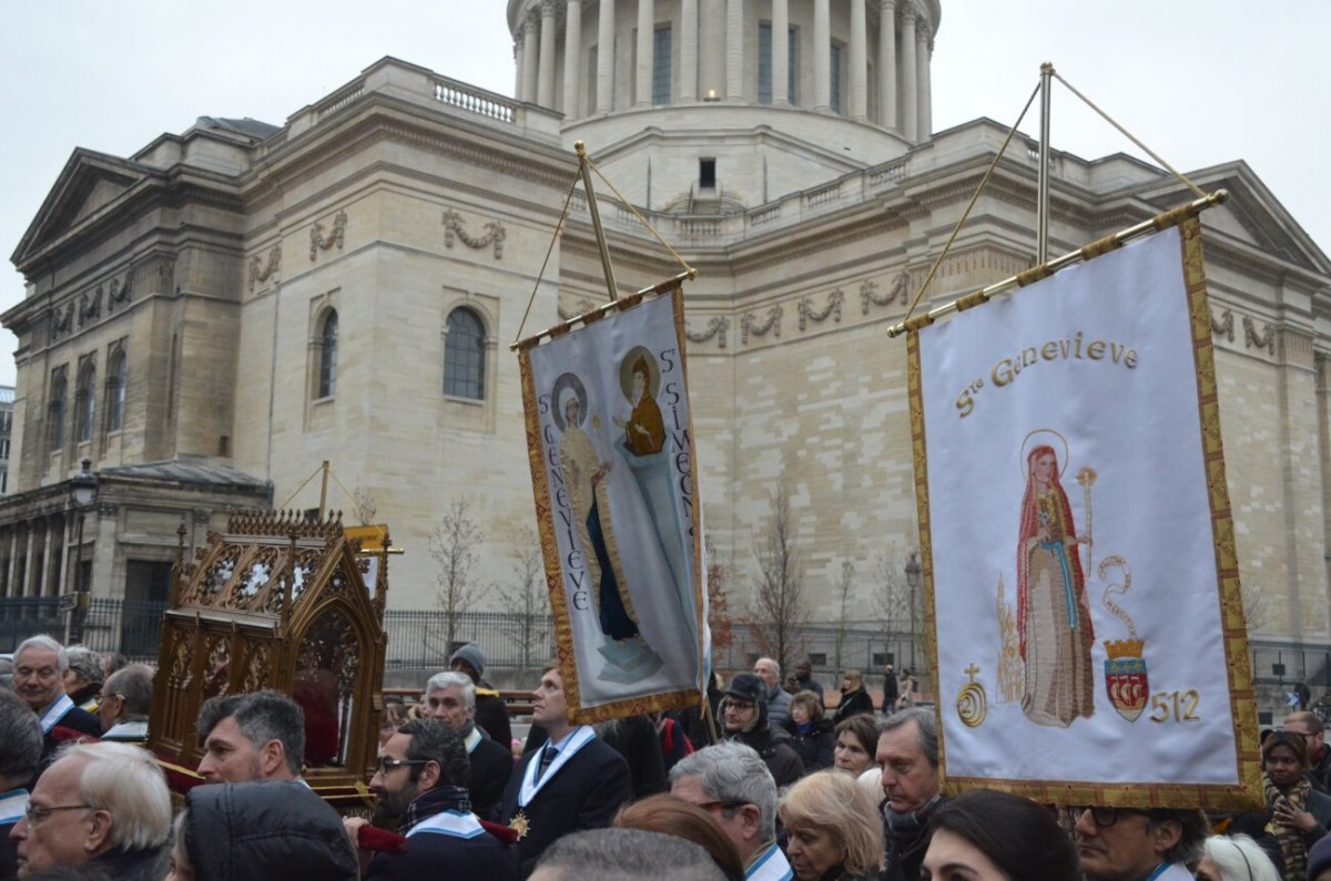 Neuvaine de sainte Geneviève. © Michel Pourny / Diocèse de Paris.