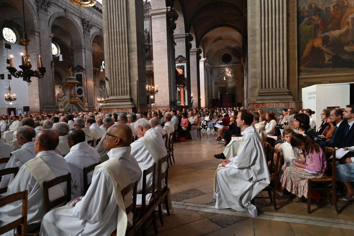 Ordinations des diacres permanents 2023. © Marie-Christine Bertin / Diocèse de Paris.