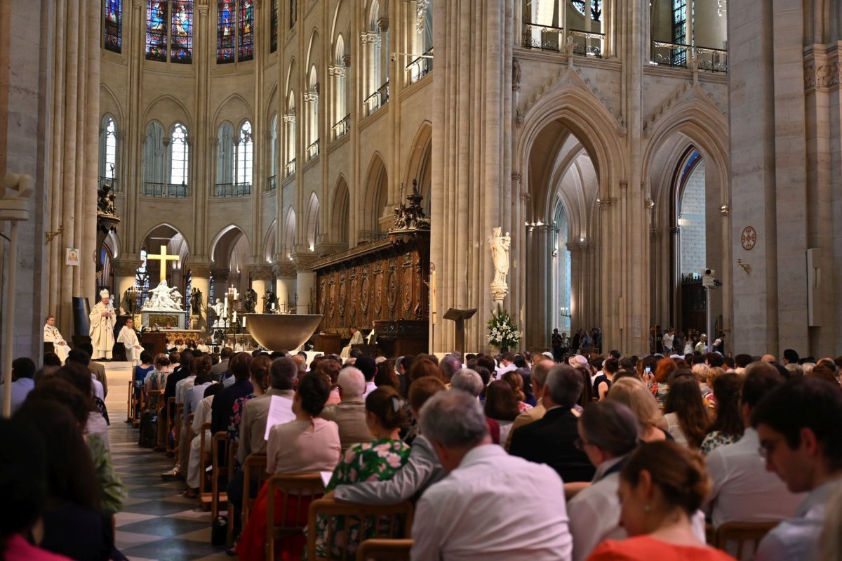 Consécration dans l'Ordre des Vierges 2025. © Marie-Christine Bertin / Diocese de Paris.