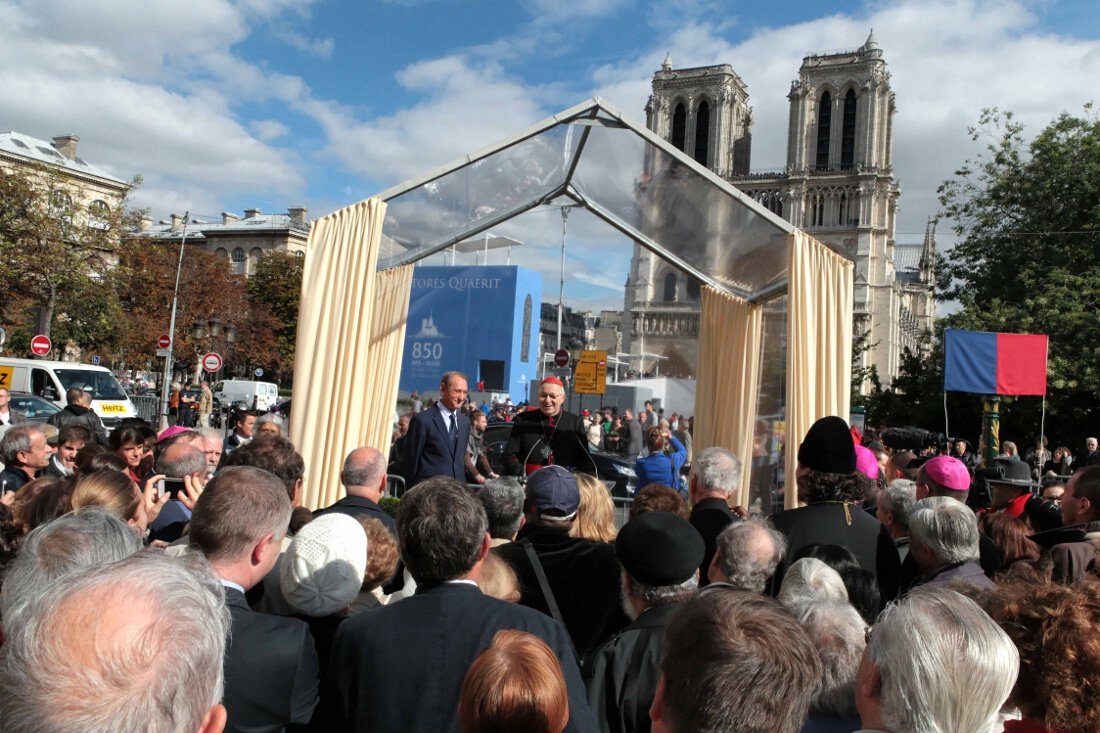 Inauguration du « Petit Pont – Cardinal Lustiger ». © Yannick Boschat / Diocèse de Paris.