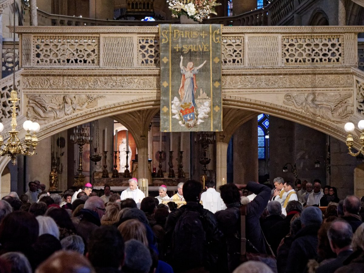 Ouverture de l'année diocésaine des 1600 ans de sainte Geneviève. © Yannick Boschat / Diocèse de Paris.