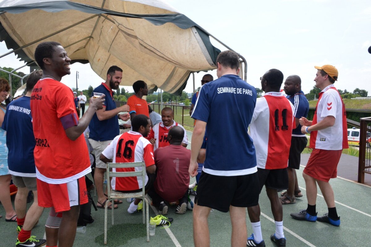 Tournoi de football. © Marie-Christine Bertin / Diocèse de Paris.