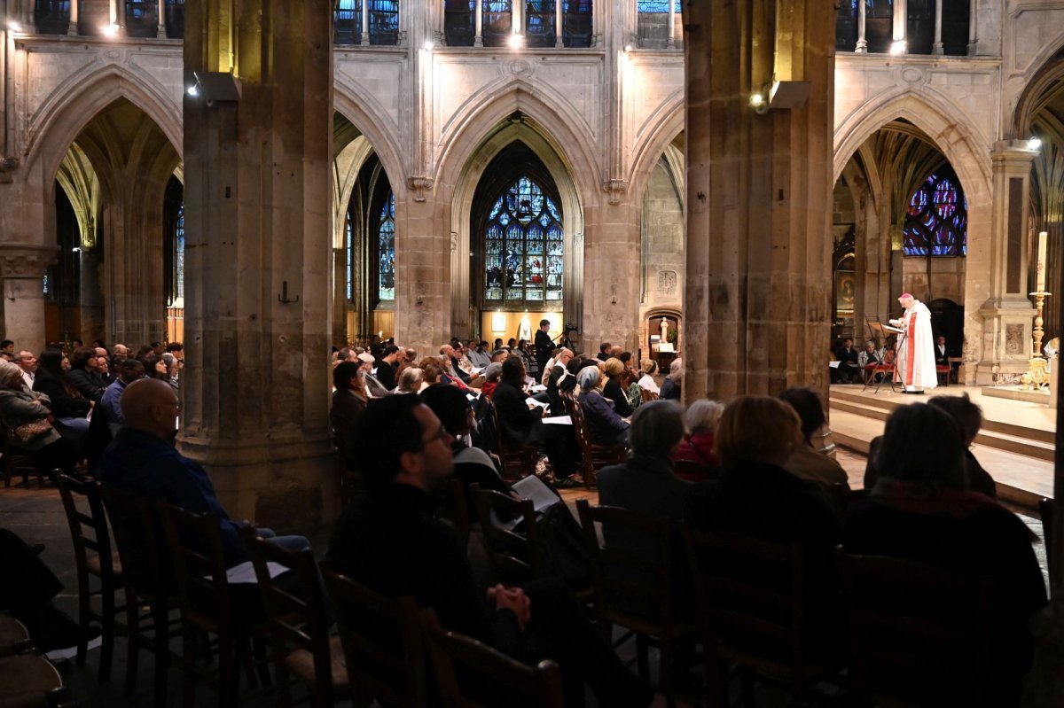 Catéchèse sur le sacrement du baptême. Lundi 5 mai 2025. © Marie-Christine Bertin / Diocèse de Paris.