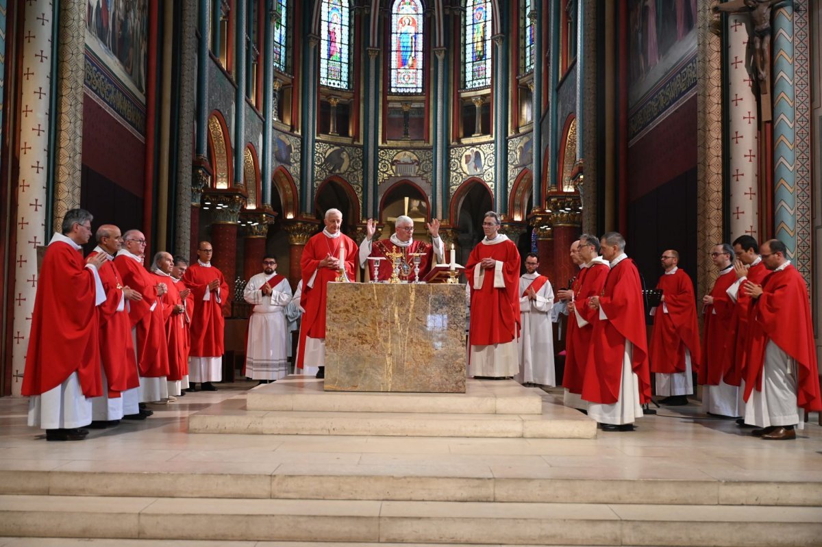 Messe et veillée de prière pour les vocations 2024. © Marie-Christine Bertin / Diocèse de Paris.