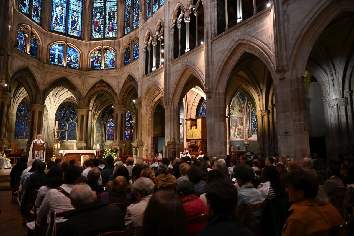 Catéchèse sur le sacrement du baptême. Lundi 5 mai 2025. © Marie-Christine Bertin / Diocèse de Paris.