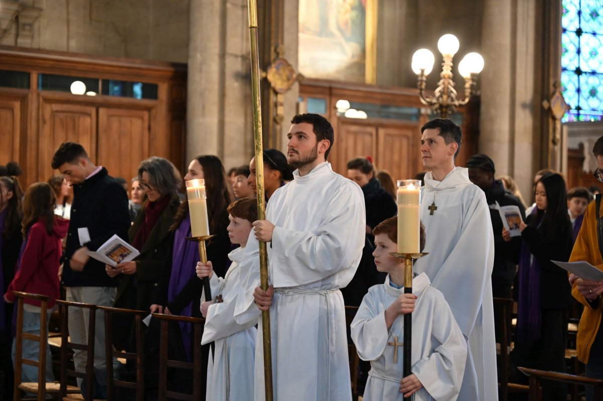 Appel décisif des jeunes catéchumènes 2026. © Marie-Christine Bertin / Diocèse de Paris.