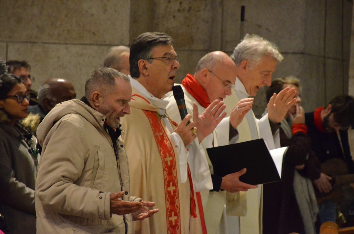 Montée des marches du Sacré-Cœur à l'occasion de la Journée Mondiale (…). © Michel Pourny / Diocèse de Paris.