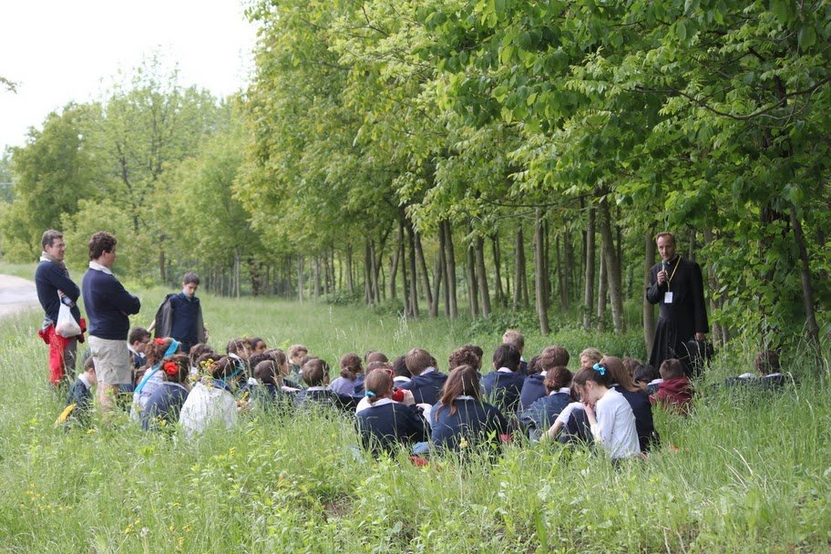 12.. Tous droits réservés 