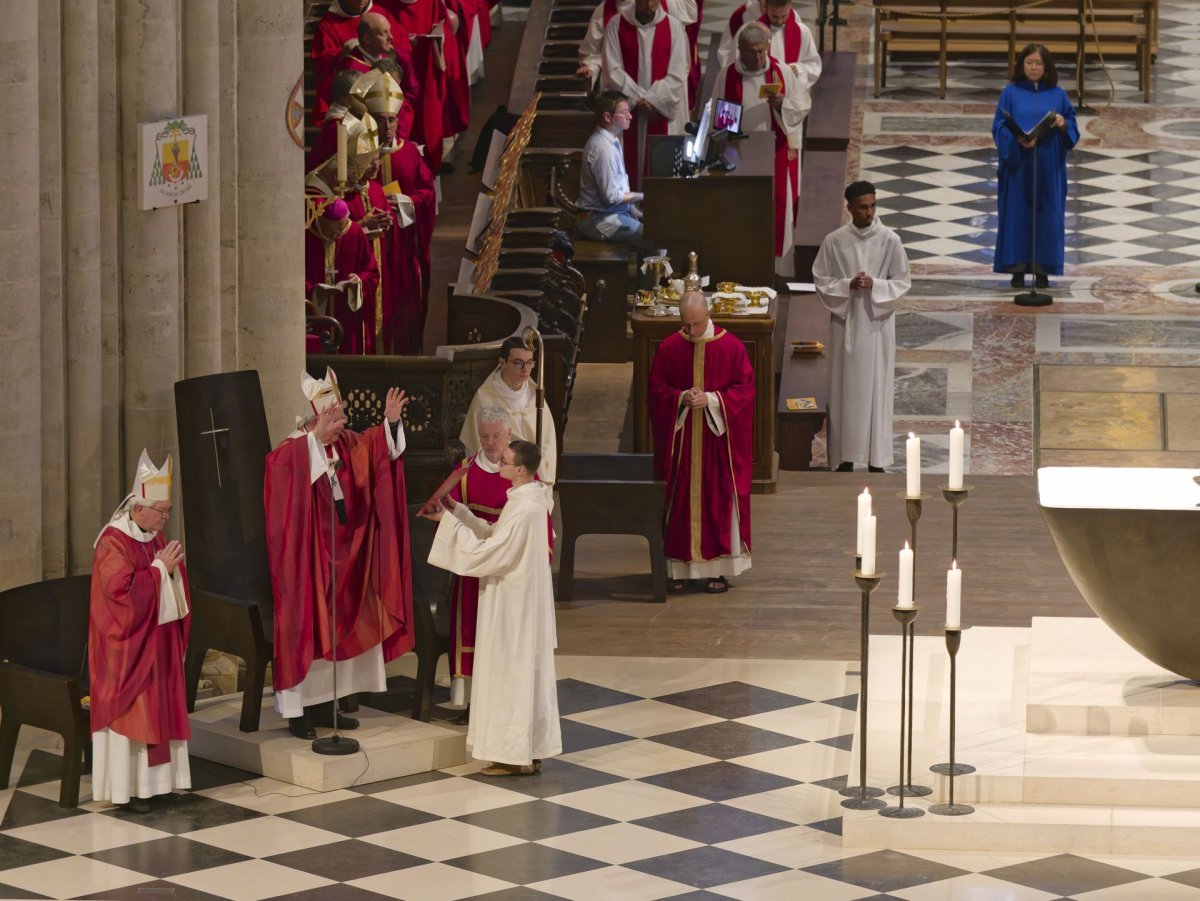 Messe d'action de grâce pour la canonisation des 16 carmélites de Compiègne. © Yannick Boschat / Diocèse de Paris.