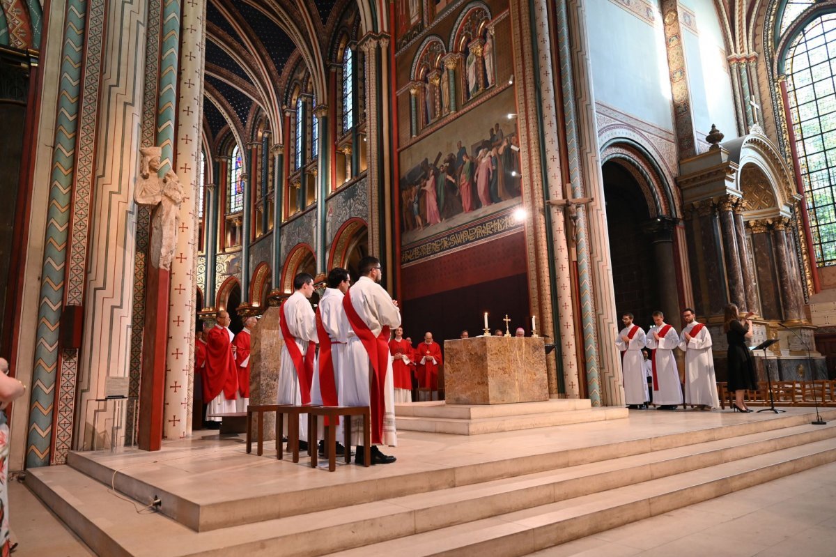 Messe et veillée de prière pour les vocations 2024. © Marie-Christine Bertin / Diocèse de Paris.