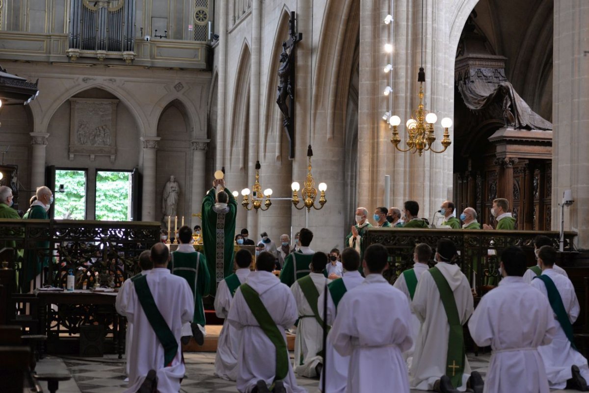 Messe pour les vocations 2021. © Marie-Christine Bertin / Diocèse de Paris.