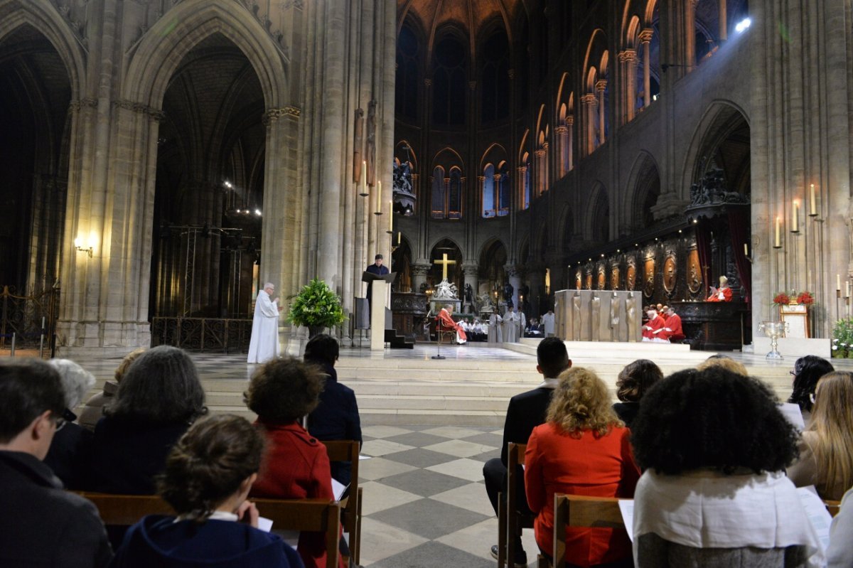 Liturgie de la Parole. © Marie-Christine Bertin / Diocèse de Paris.