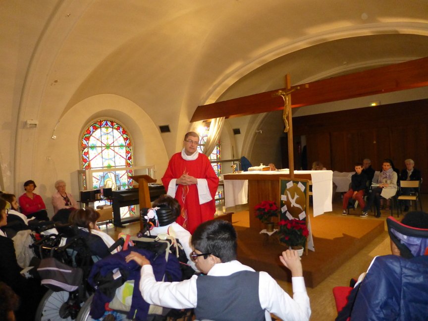 Confirmation à Notre-Dame de Joye. © D.R - Diocèse de Paris.