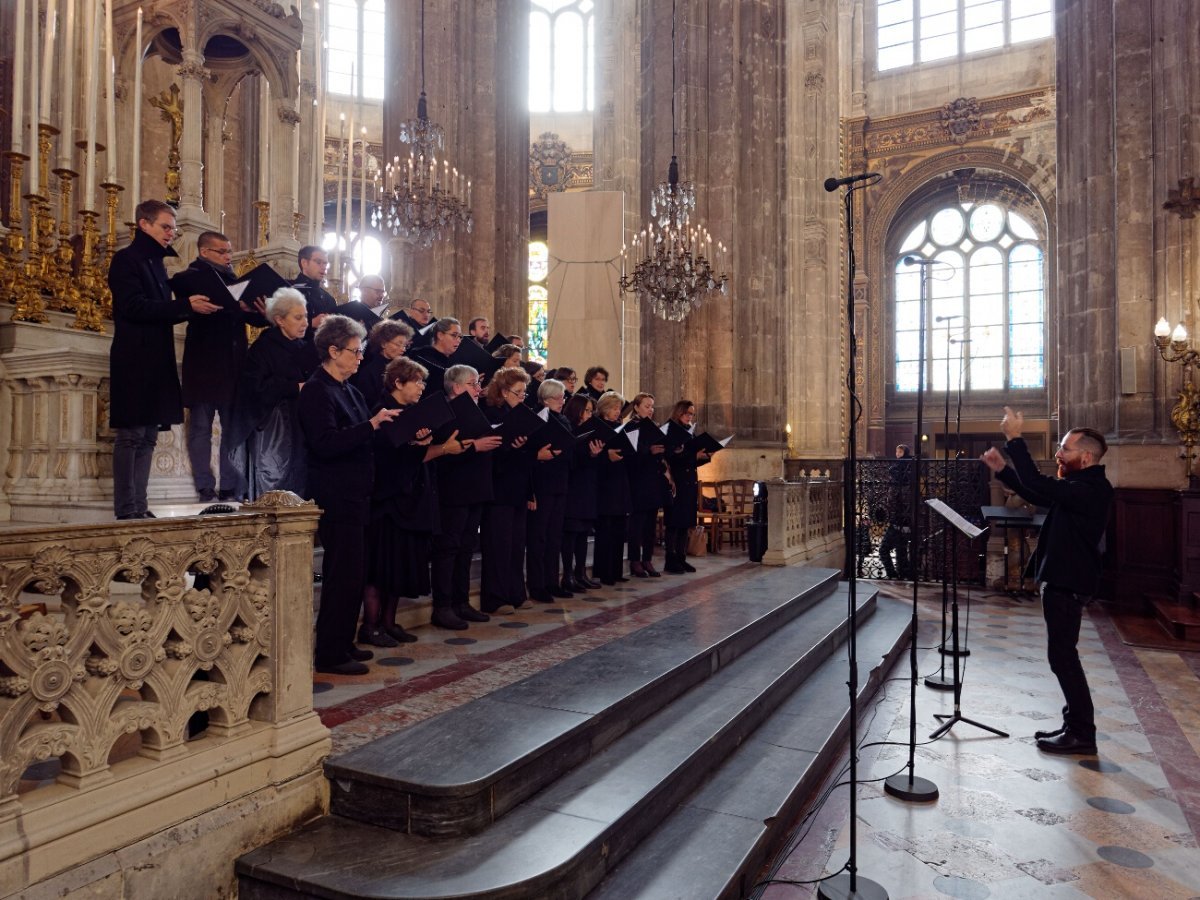 Rassemblement diocésain pour la 2e Journée Mondiale des Pauvres à Saint-Eustache. © Yannick Boschat / Diocèse de Paris.