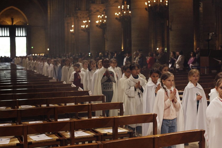 Procession à Notre-Dame de Paris. © D.R.