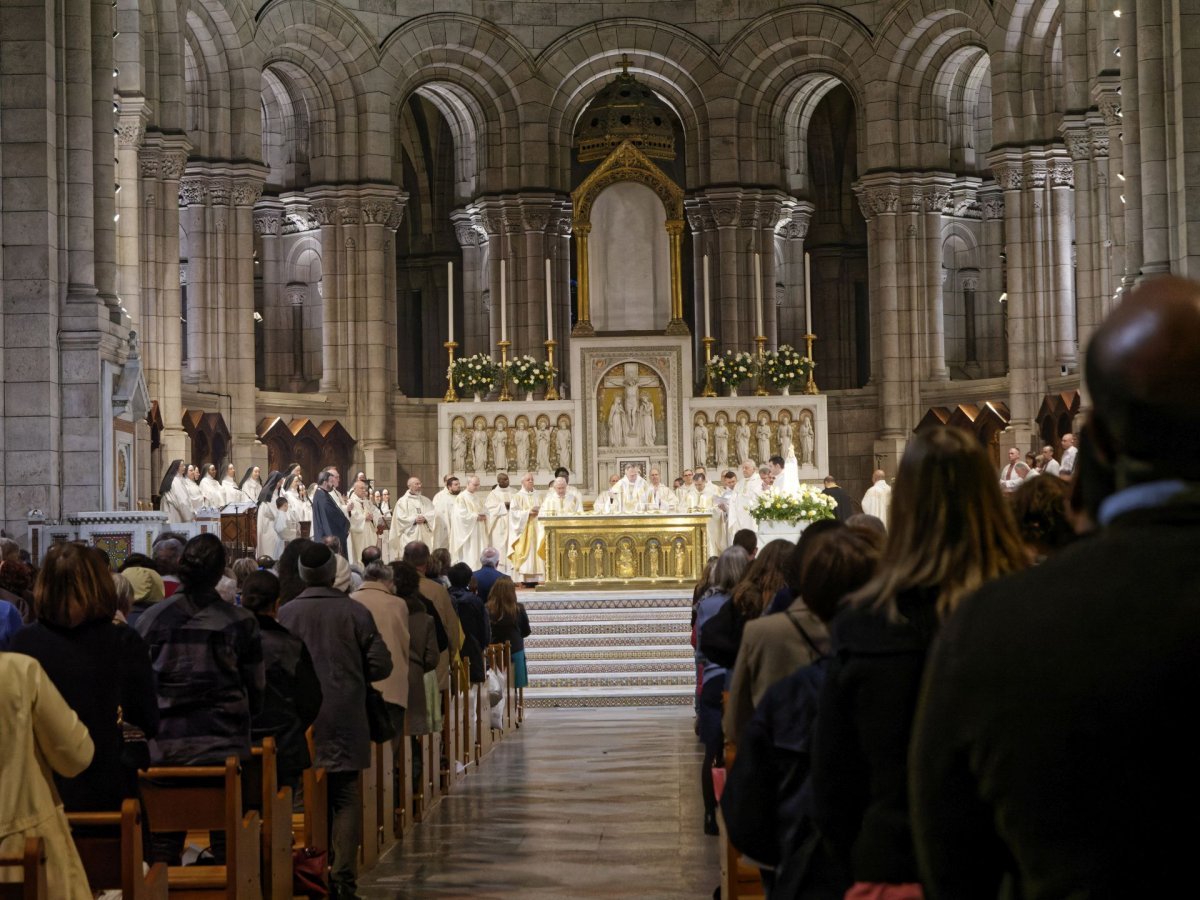 Messe pour la paix en union avec le pape François. © Yannick Boschat / Diocèse de Paris.