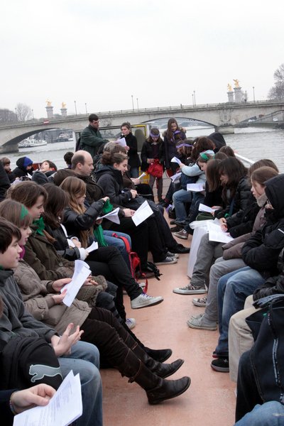 Rassemblement des sixièmes. Bateaux-mouches 