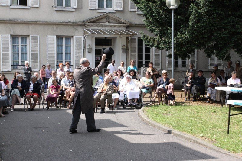 Juin 2010 : Journées interdiocésaines pour le service d'entraide des (…). 