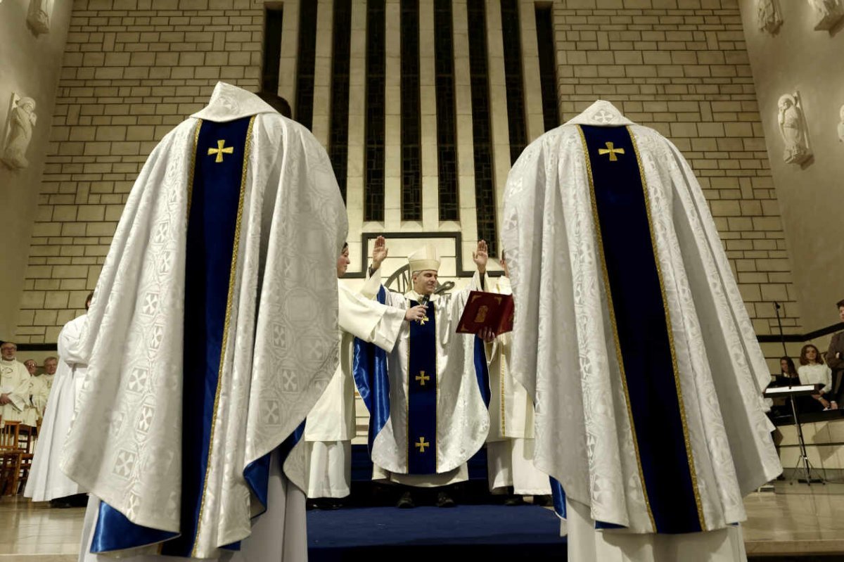 Ordinations pour la Compagnie de Jésus. © Trung Hieu Do / Diocèse de Paris.