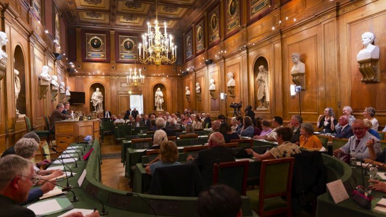 Journée à l'Institut de France. (c) Yannick Boschat / Diocèse de Paris.