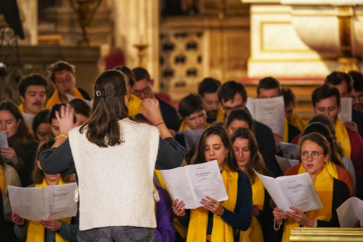 Messe des Jeunes Pros de Paris. © Illian Calle - Diocèse Paris.