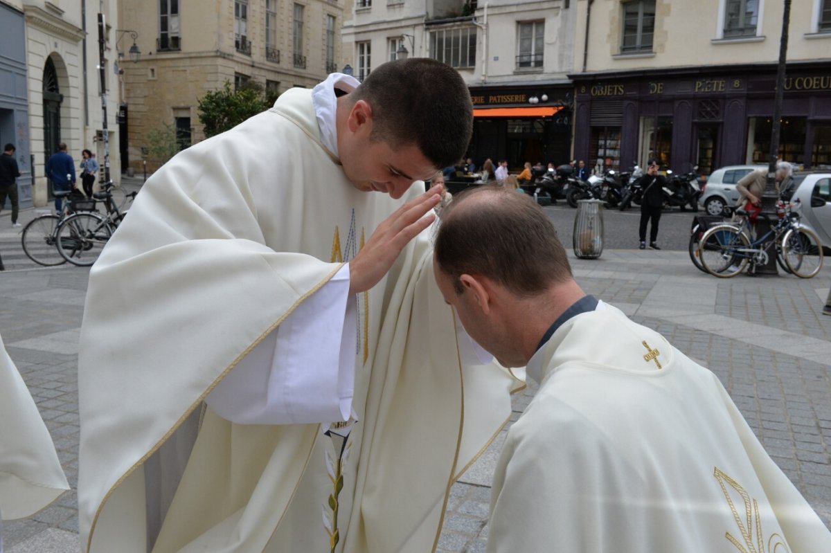 Messe des nouveaux prêtres à Notre-Dame des Victoires. © Marie-Christine Bertin / Diocèse de Paris.