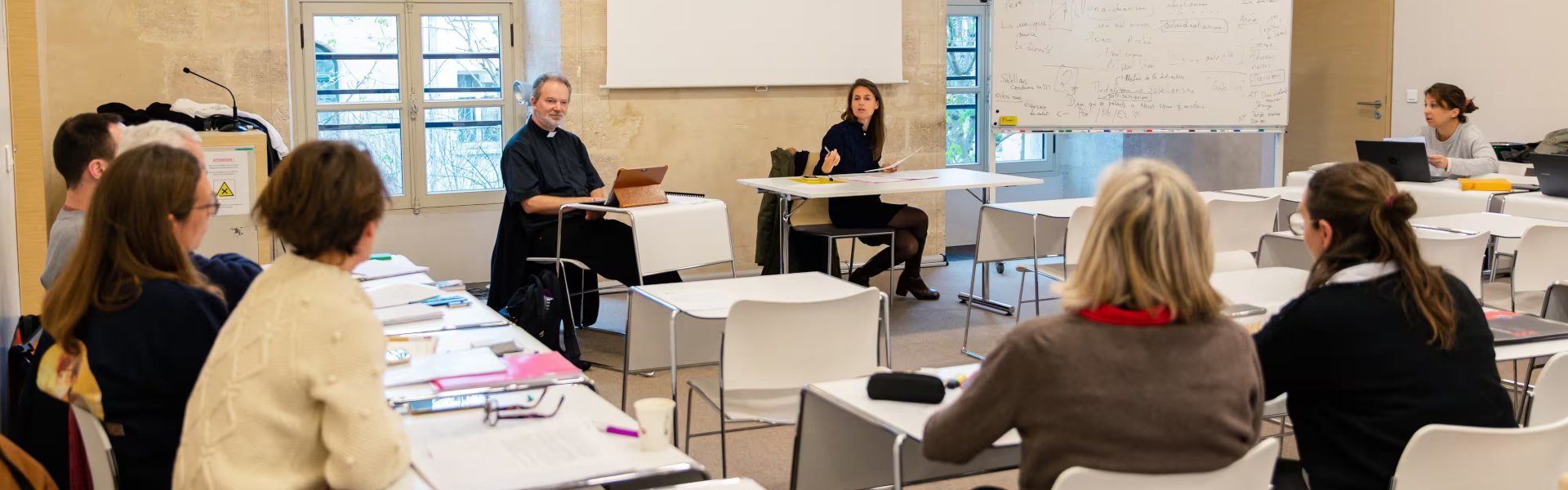 Séance de la Formation ecclésiale des baptisés au Collège des Bernardins. (c) Collège des Bernardins.