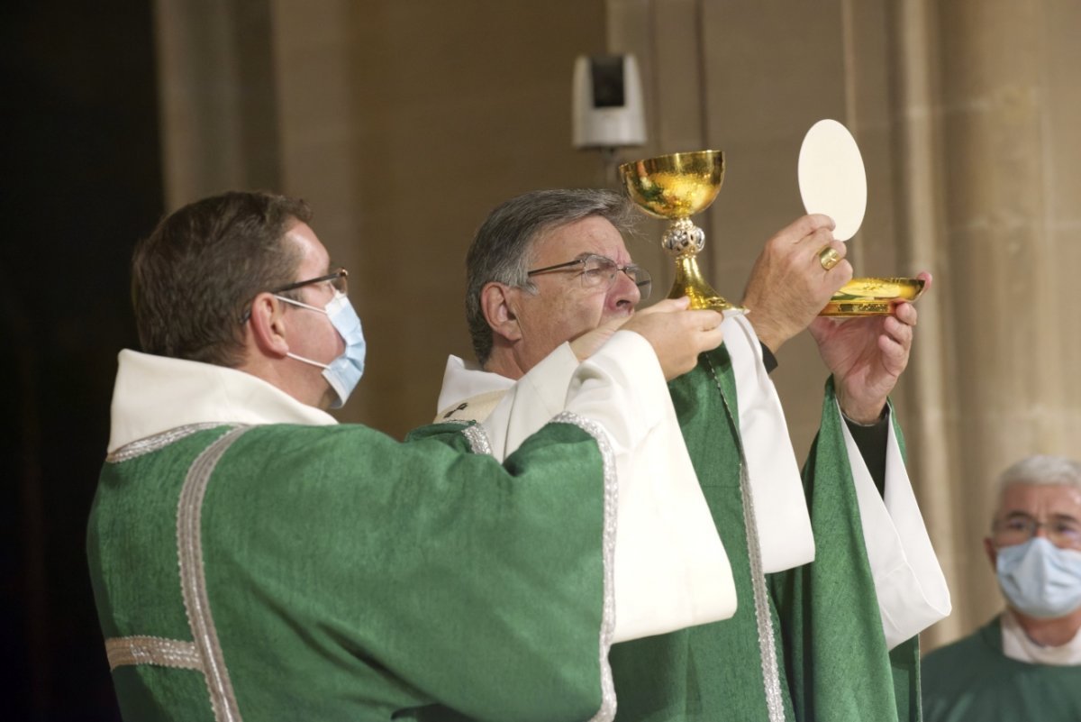 Ouverture du Synode sur la synodalité. © Trung Hieu Do / Diocèse de Paris.