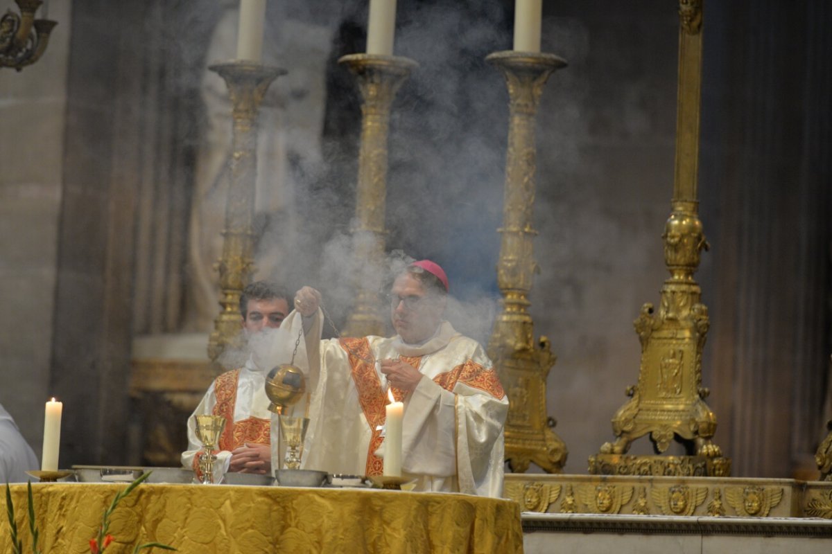 Messe pour les jeunes et les vocations. © Marie-Christine Bertin / Diocèse de Paris.