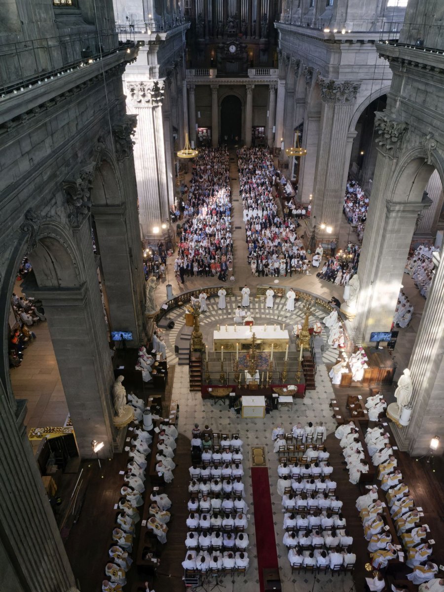 Ordination sacerdotale 2023. © Yannick Boschat / Diocèse de Paris.