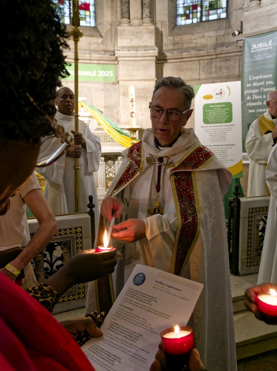 Veillée de l'espérance au Sacré-Cœur de Montmartre. © Yannick Boschat / Diocèse de Paris.